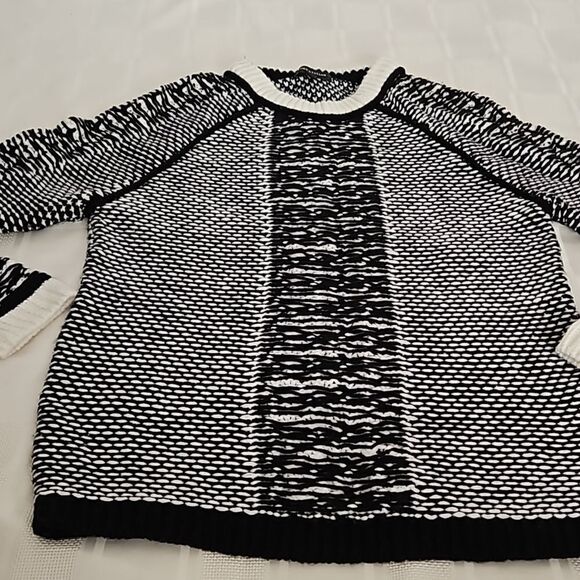 Lord & Taylor Knitted Crew Neck Long Sleeves Sweater Small Black & White - Picture 14 of 16